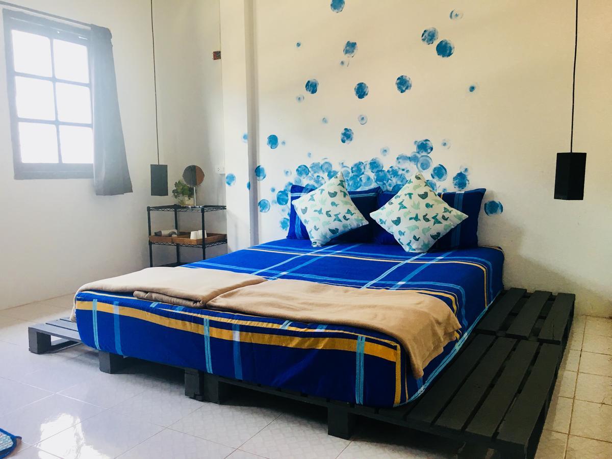 Vitamin Sea Hostel Phuket Buitenkant foto