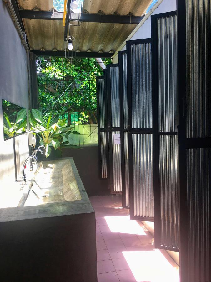 Vitamin Sea Hostel Phuket Buitenkant foto